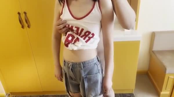 00后学生反差偷情，被怒操到青筋暴起