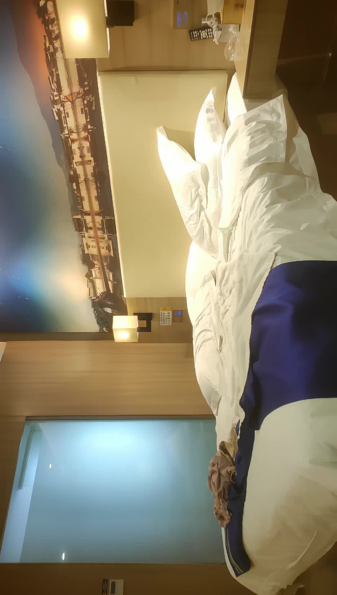 约炮淫荡少妇