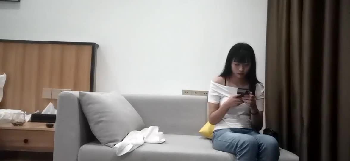 跪着深喉口交大力猛操