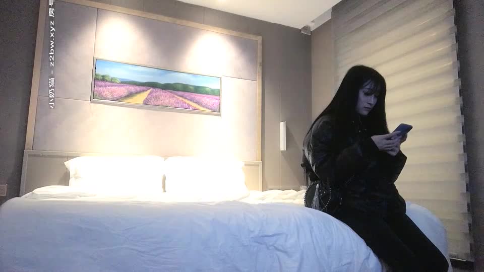 刚下海没多久的妹子