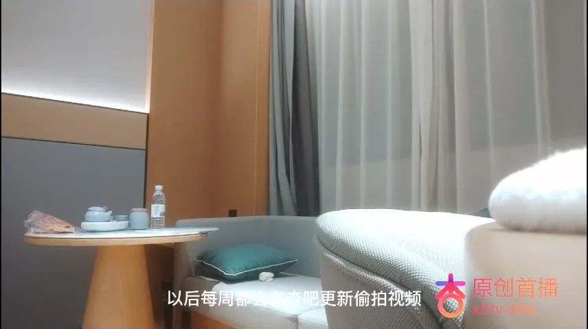 网约高颜值JK制服学生妹完美身材 - 猛操小穴