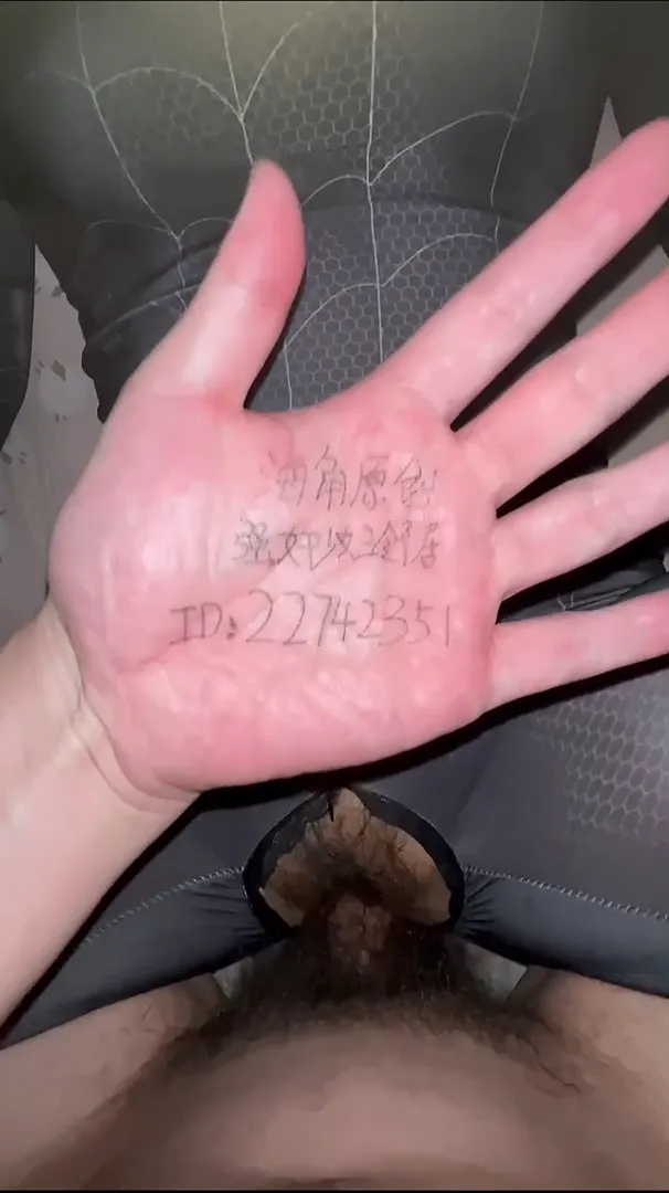 强奸少妇邻居 操美女蜘蛛侠邻居 被漂亮小姐姐发现好刺激