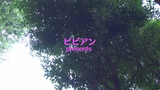 因为半夜睡不着引起的女同乱交,双头龙捣弄的双面小穴,淫靡不堪的喷洒四周