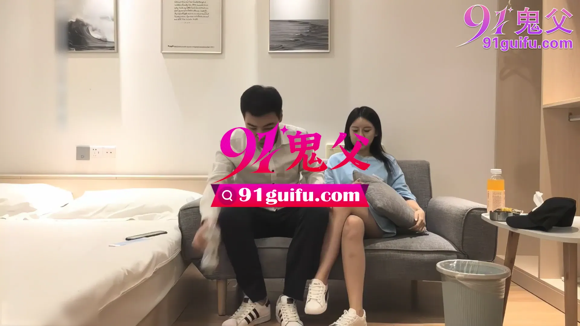 乱伦嫂子 勾引身材火辣的嫂子大胆出轨 黑色丝袜配上细高跟 这种翘臀后入确实过瘾