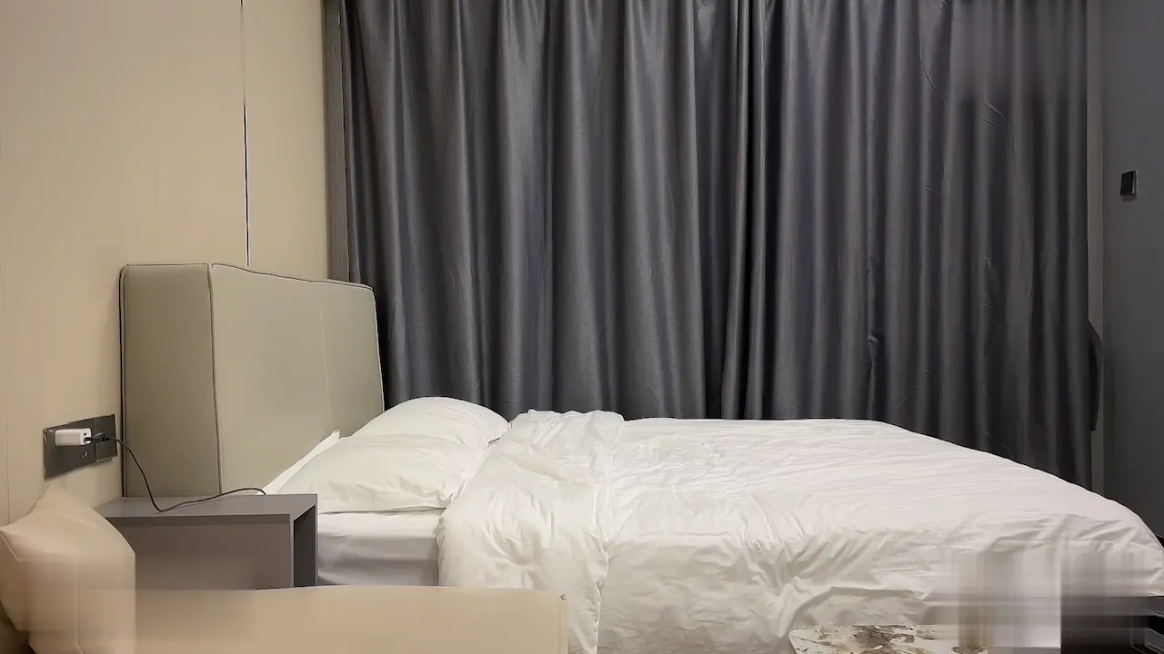 白净柔嫩的姑娘