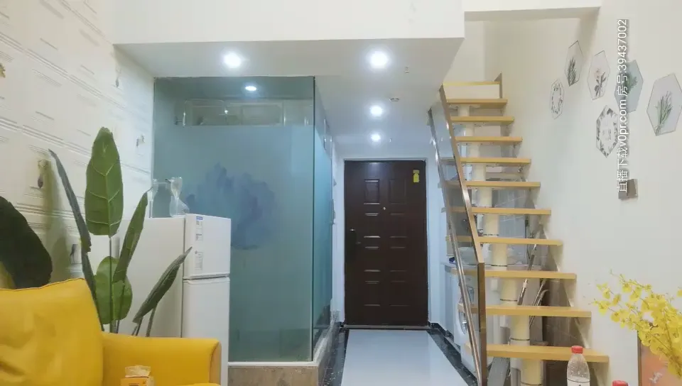 母狗骚穴有点黑
