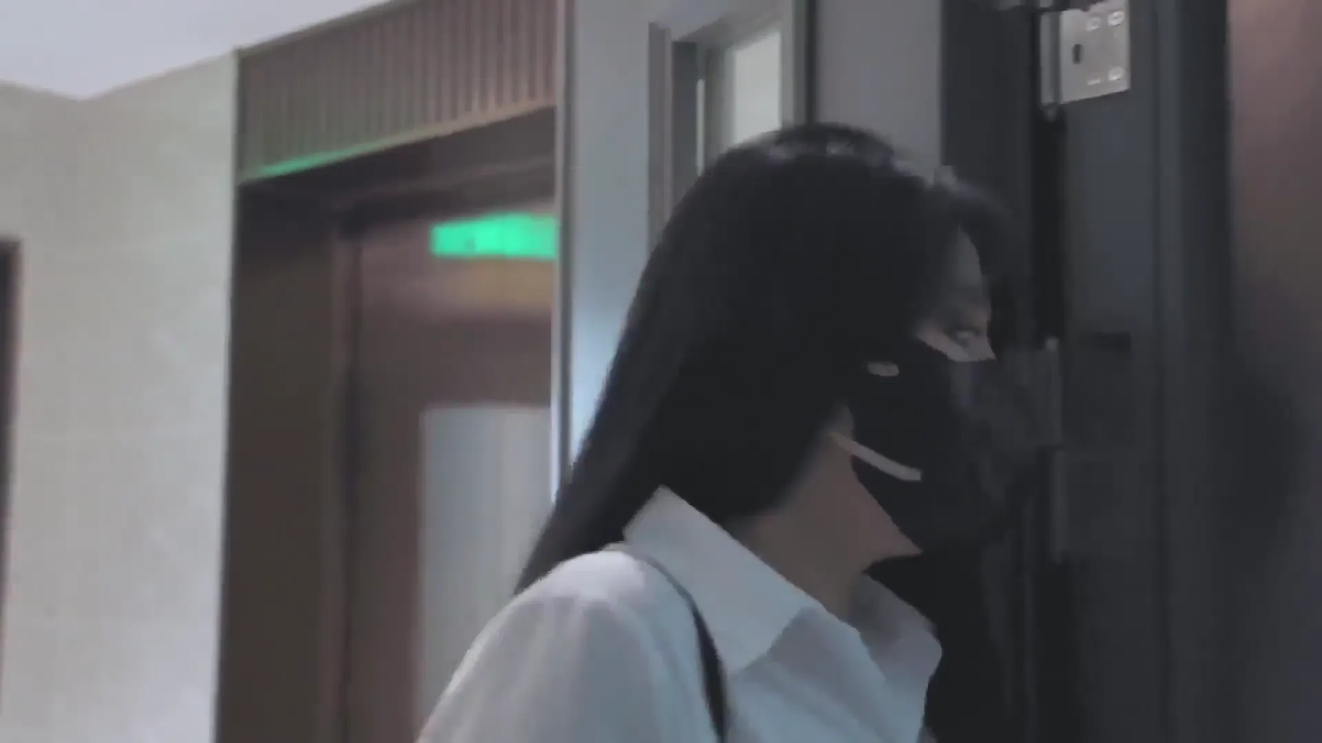 粉嫩白虎鲍鱼被邻居内射