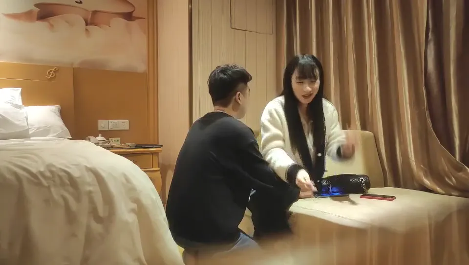 90多斤花臂妹子