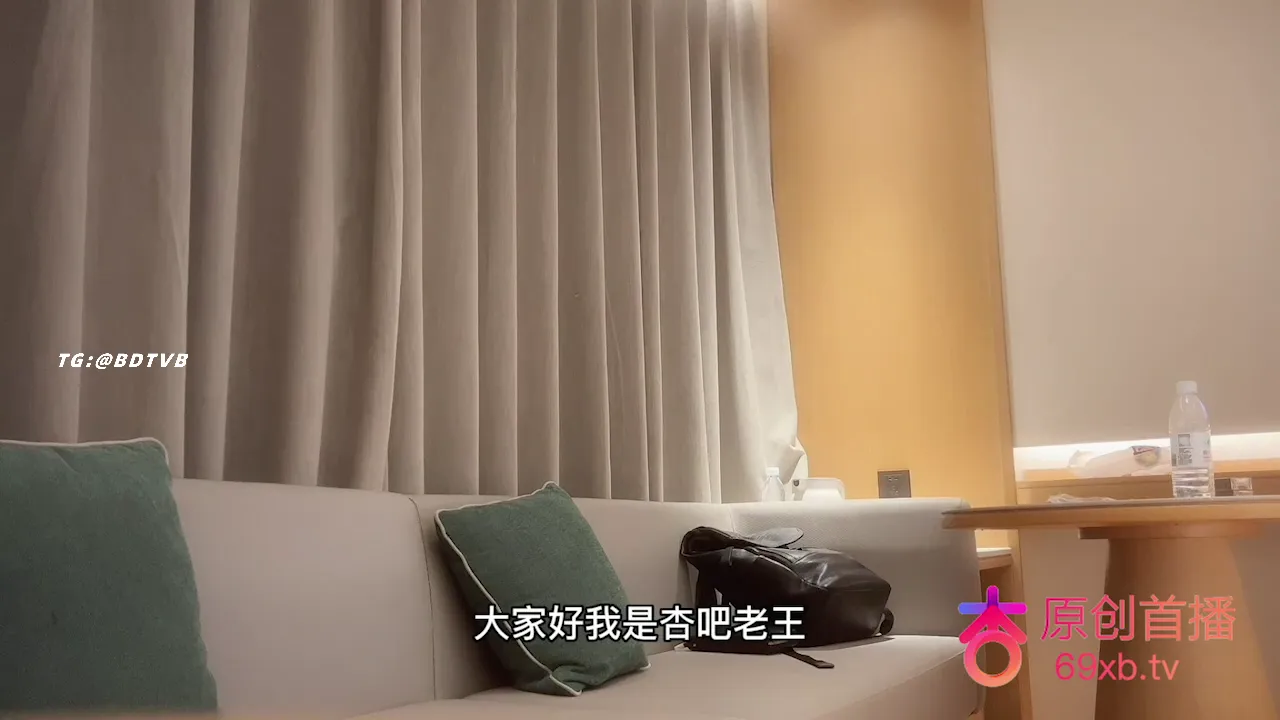 170大二学生妹肤白貌美大长腿