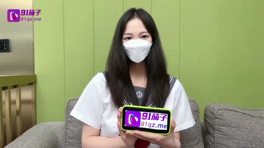 清纯JK学妹
苗条少女 这样子的身材谁不爱呢 白丝足交射精