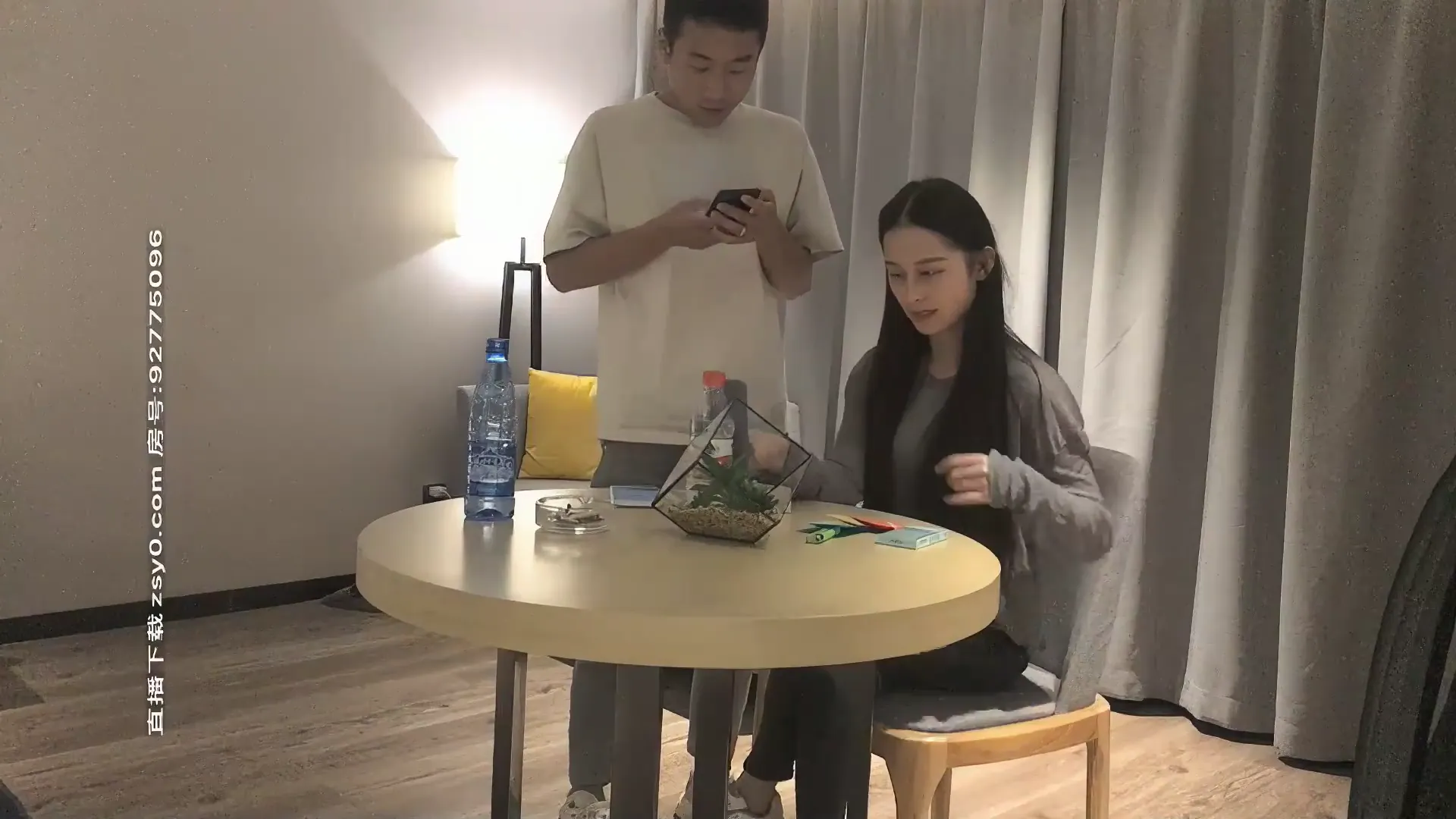 舔奶调情骑乘猛操