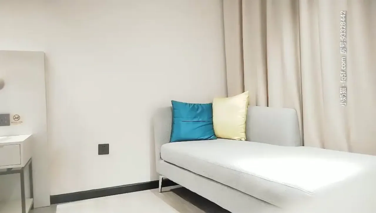 约了个黑色长裙性感少妇啪啪