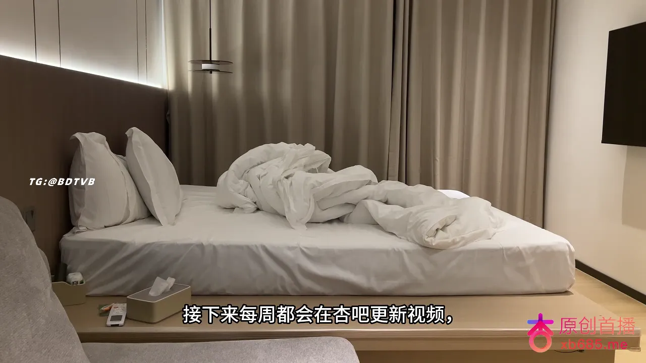 浓稠的精液灌满了她的嘴巴