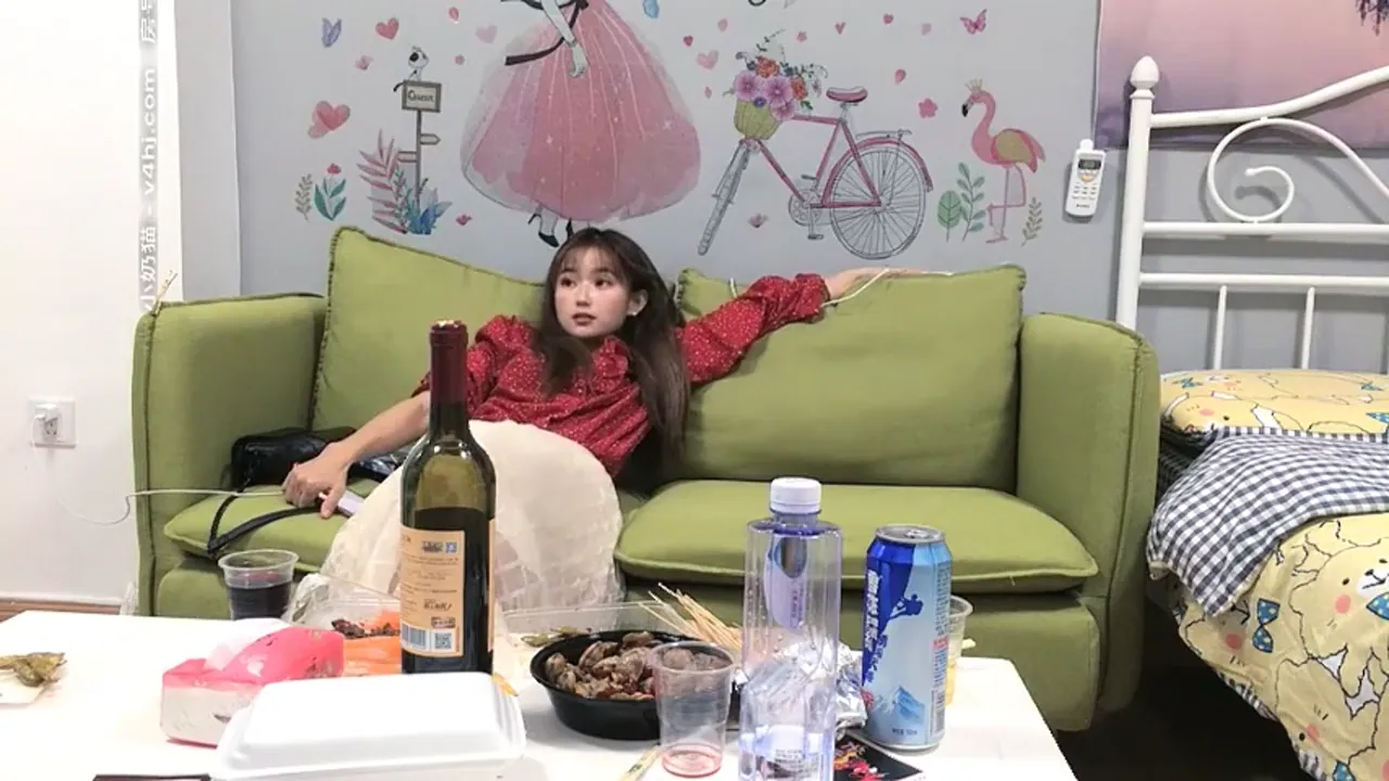 精选兼职健身小魔女