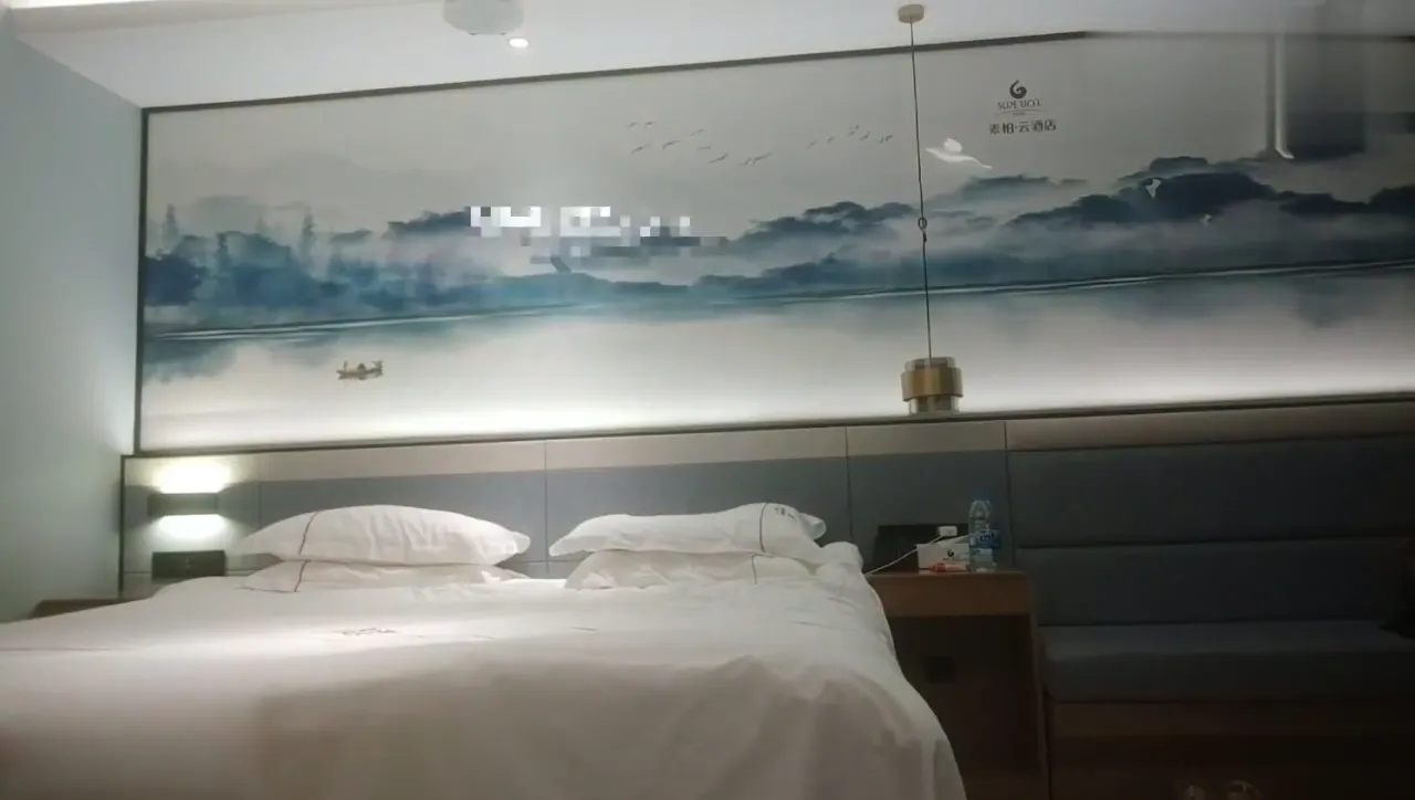 酒店大战旗袍少妇情趣内衣