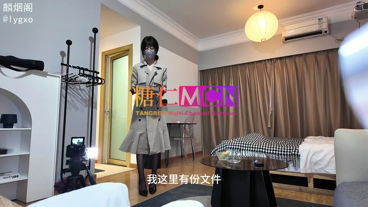 深喉口交毒龙服务老板 为了前途不惜献上自己的身体