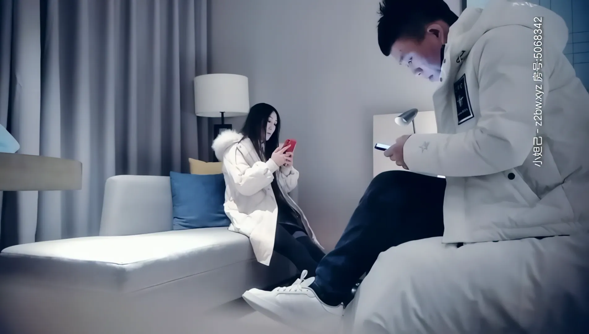 夜场丰满大奶美女