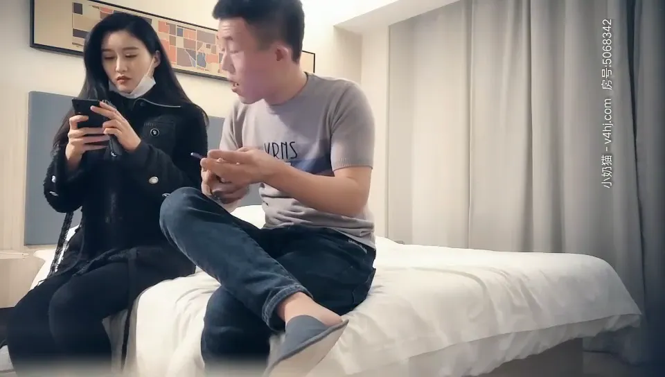 极品模特 迷人美乳让人把持不住 高颜值女神甜美干起爽