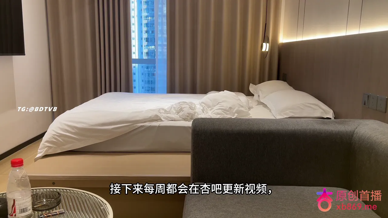 妹子该瘦的地方瘦，该大的地方大