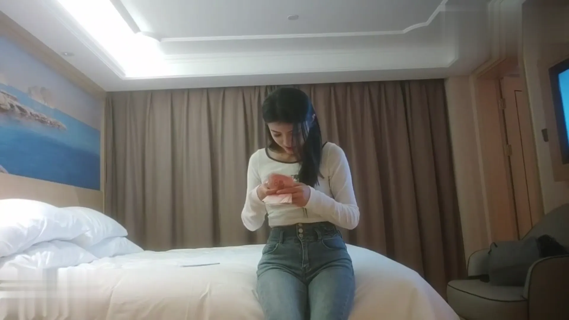 极品黑丝反差婊抽插的两次高潮翻白眼