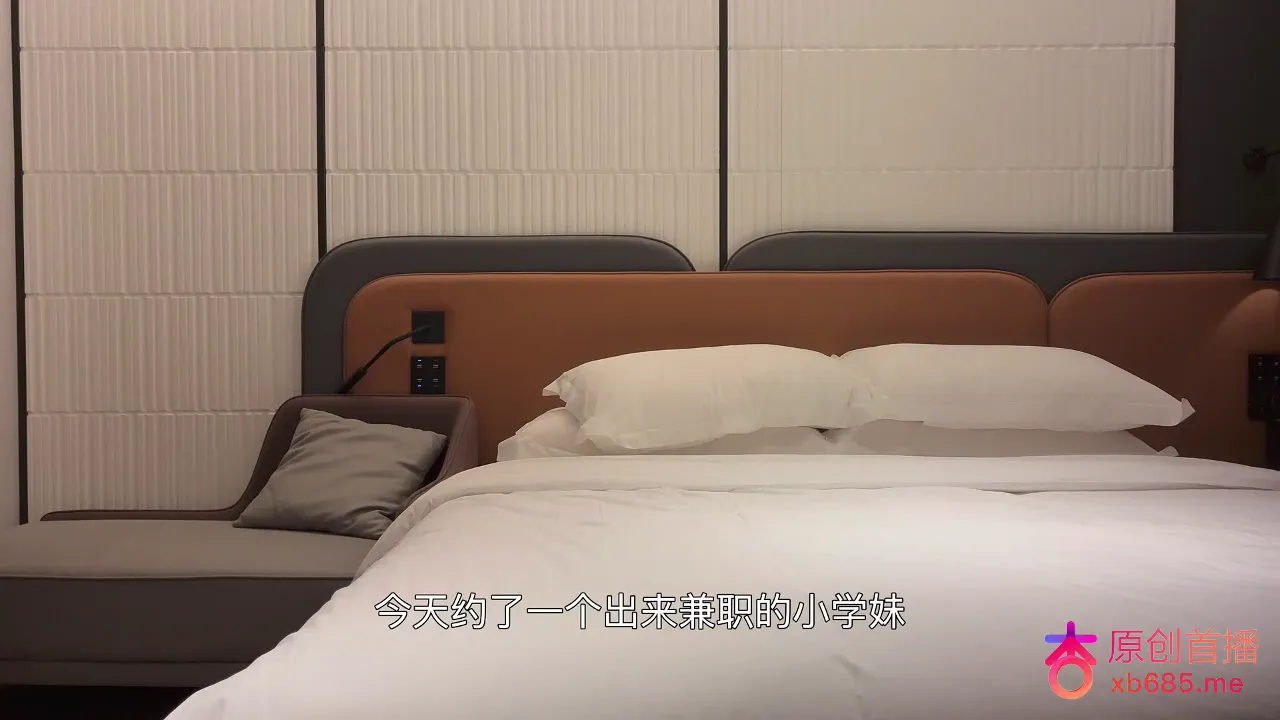 包子逼小穴毛稀疏又粉嫩
