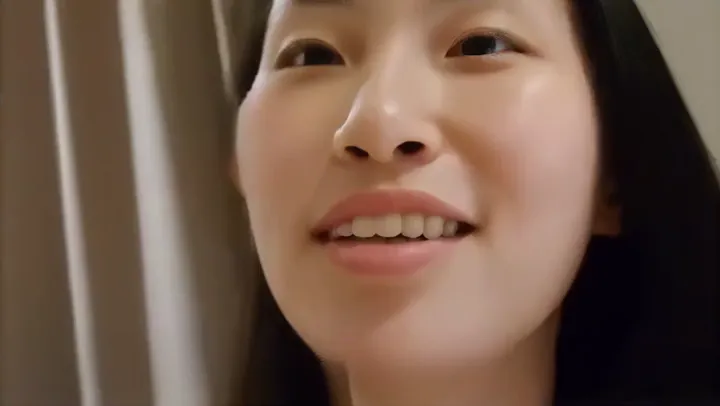 约草刚毕业的女大学生