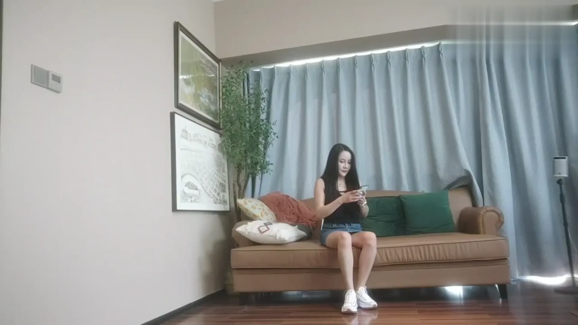 约炮火锅店骚气美女老板娘