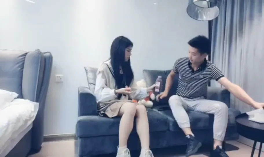 约炮很温柔，甜美小少妇