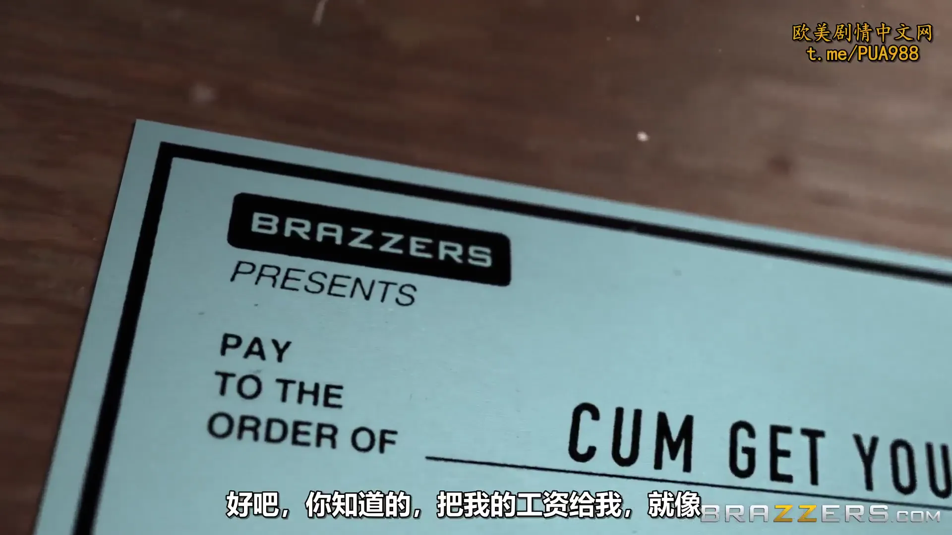 小伙操黑丝女上司