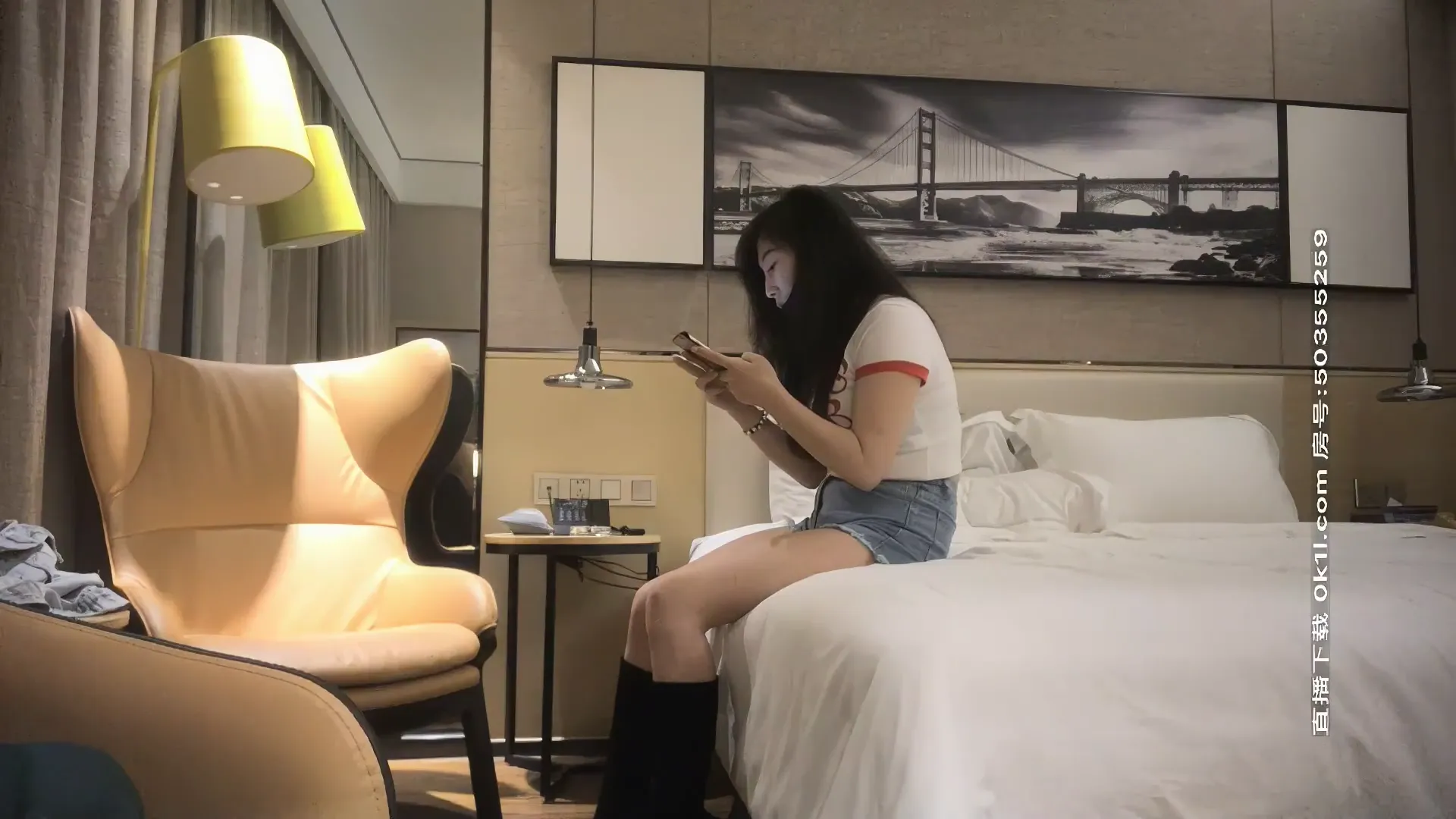 牛仔短裤少妇啪啪