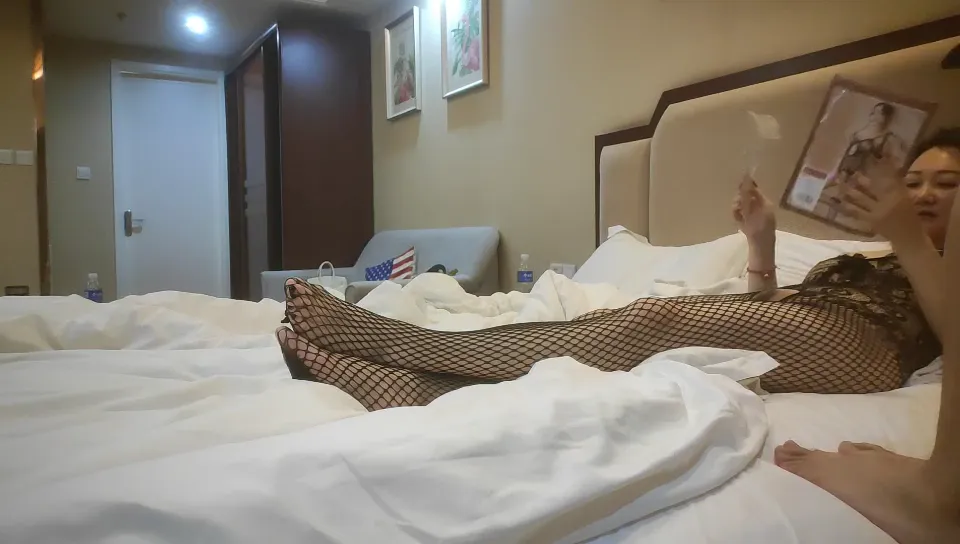 穿连体网袜再来一炮 久旱逢甘霖