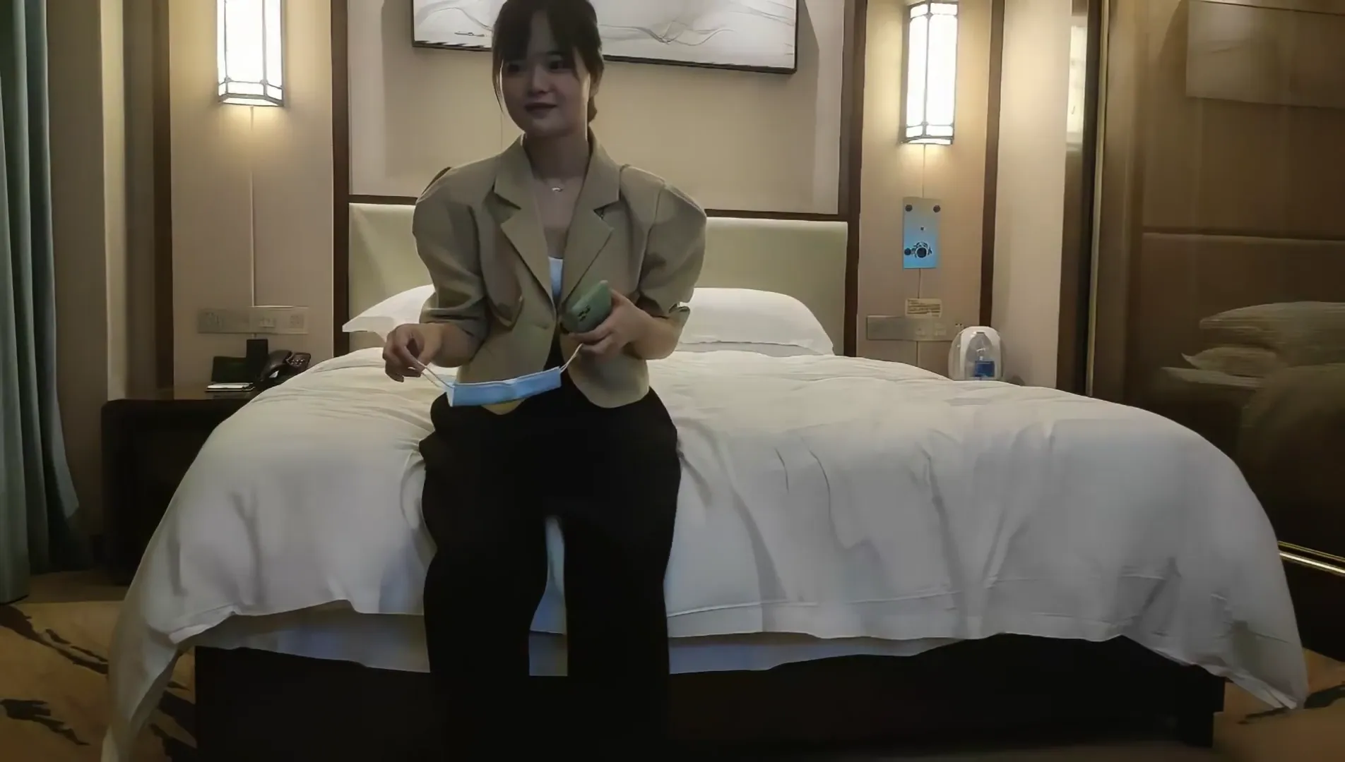 甜美马尾妹子 白色内衣舔屌69口交