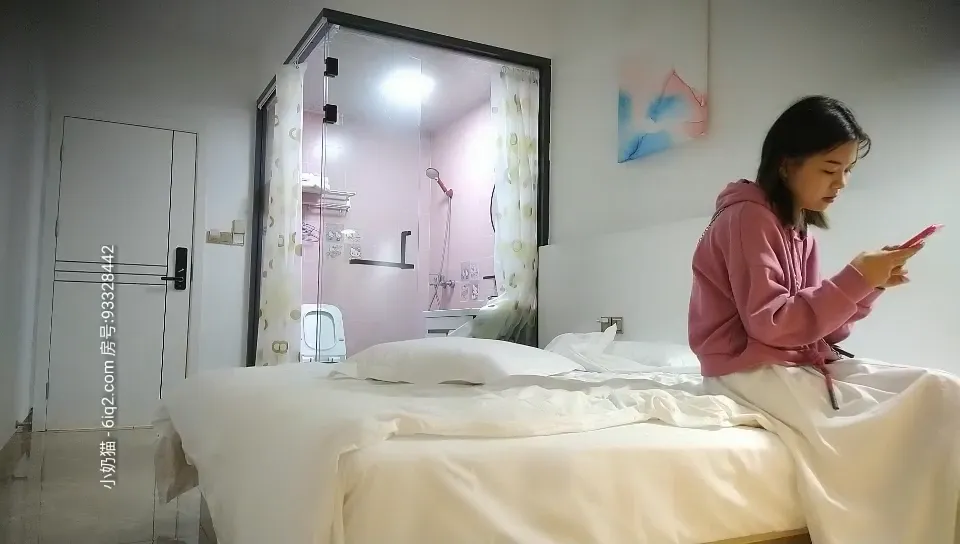 粉红上衣小妹