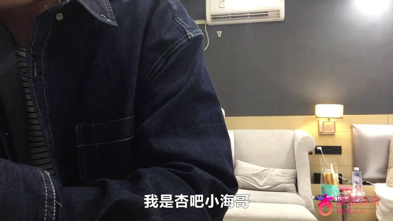 约炮良家女孩半推半就无套做爱