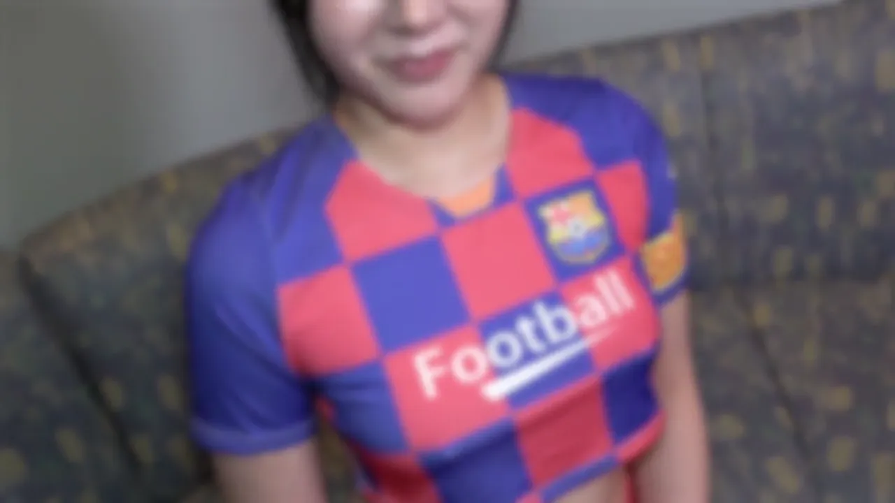 魅力四射的F罩杯美女!她的身材和气质都极具诱惑力,而且她本人也和她的外表一样性感(哈哈)。性感根本藏不住!